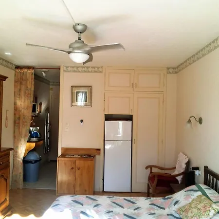 Petite Provence Ou Cure Vue Montagne Apartment