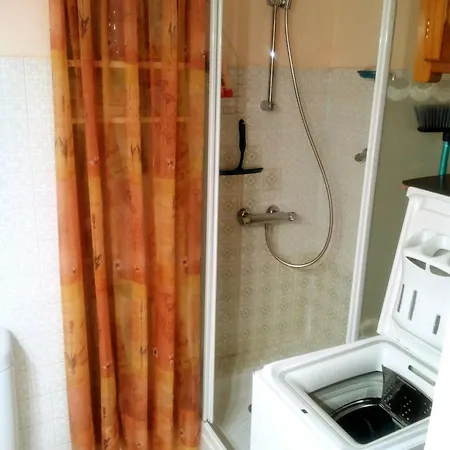 Petite Provence Ou Cure Vue Montagne Apartment *